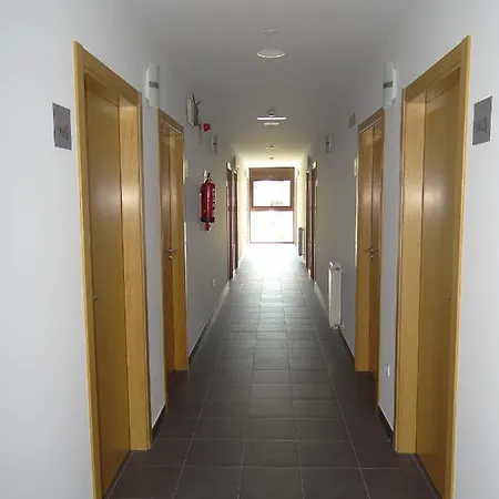 Hostel Francisco Giner De Rios