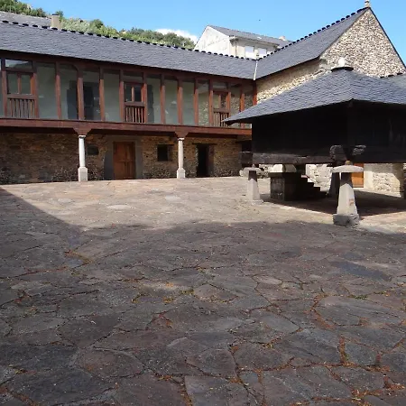 Francisco Giner De Rios Auberge de jeunesse Villablino