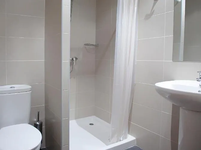 Francisco Giner De Rios Auberge de jeunesse