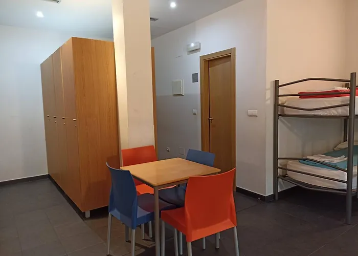 Hostal Francisco Giner De Rios